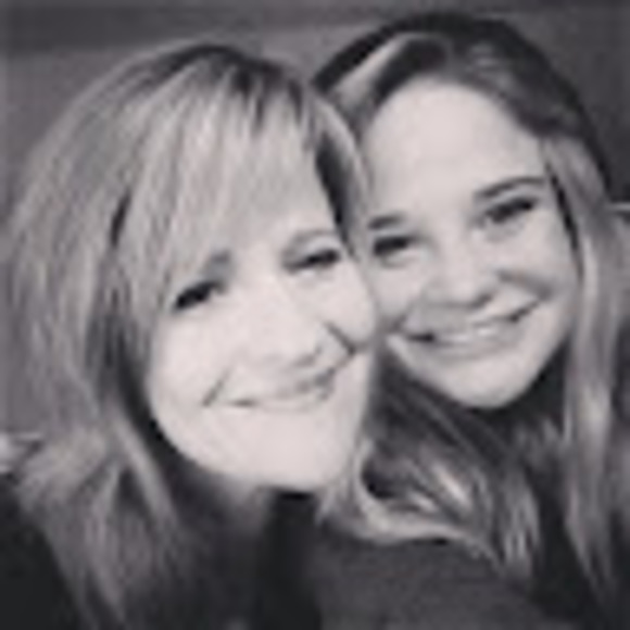 Meet your Posher, Tracy - Picture 1 of 1